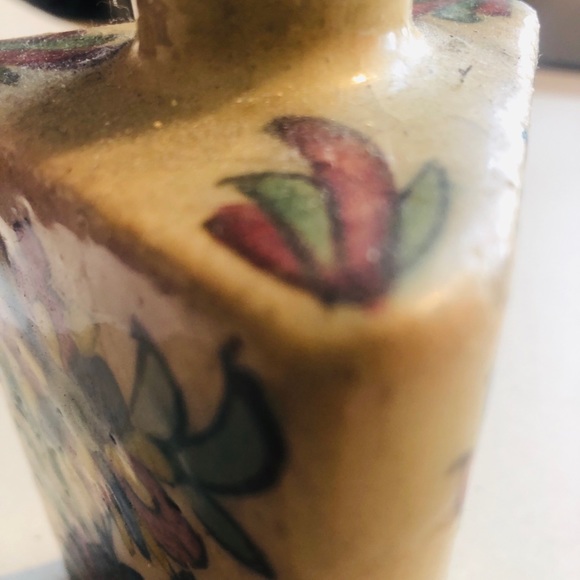 POTTERY VINTAGE, PERSIAN hand painted  TRI angle vasebirds - Picture 7 of 8